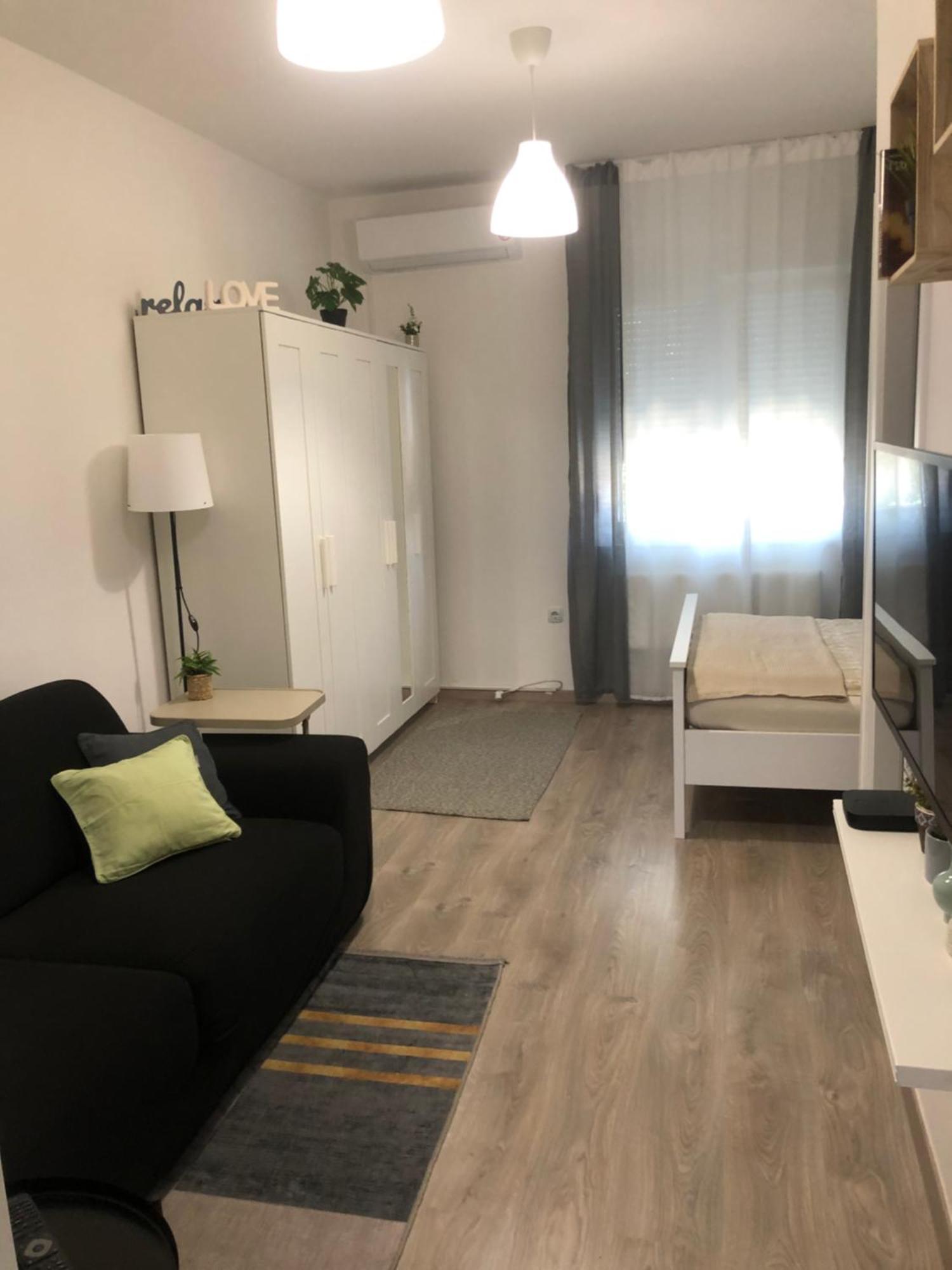 Stipe- With Free Parking, Self Check-in 0-24 Zagreb